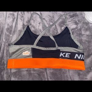 Nike Cross Back Light to Medium Support Sports Bra